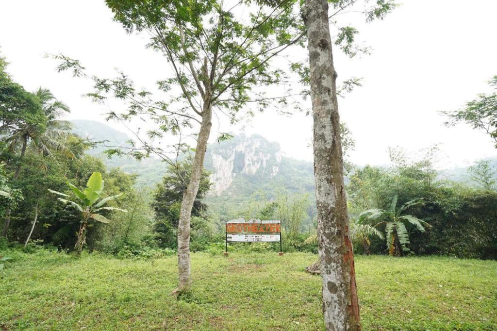 Oyo Homes 90917 Eco Tourism Geopark Padalarang Homestay Syariah Bandung Ngoại thất bức ảnh